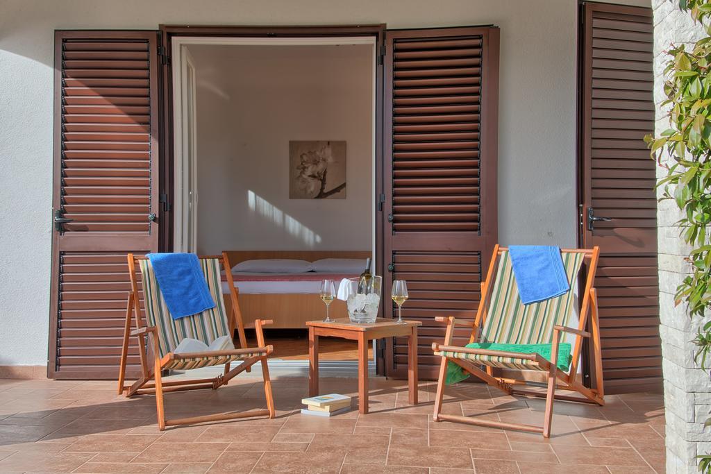 Apartments Mirella Novigrad Istria Dış mekan fotoğraf