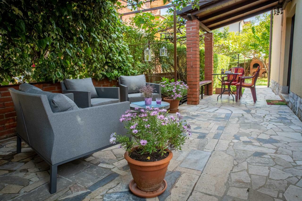 Apartments Mirella Novigrad Istria Dış mekan fotoğraf